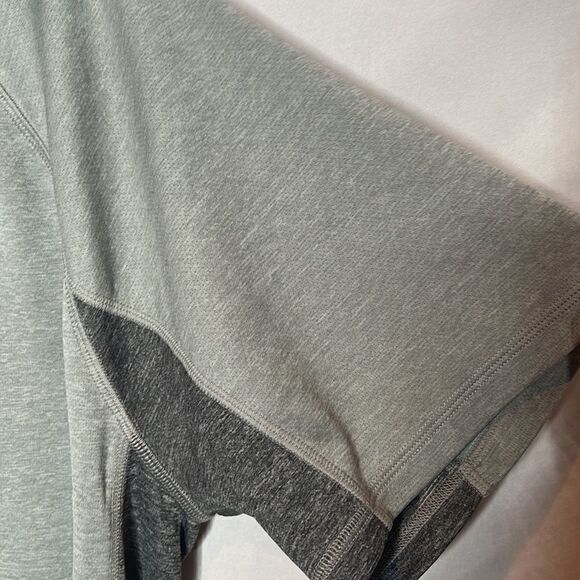 Champion Powertrain Short Sleeve T-shirt. Size XL. - Picture 3 of 9